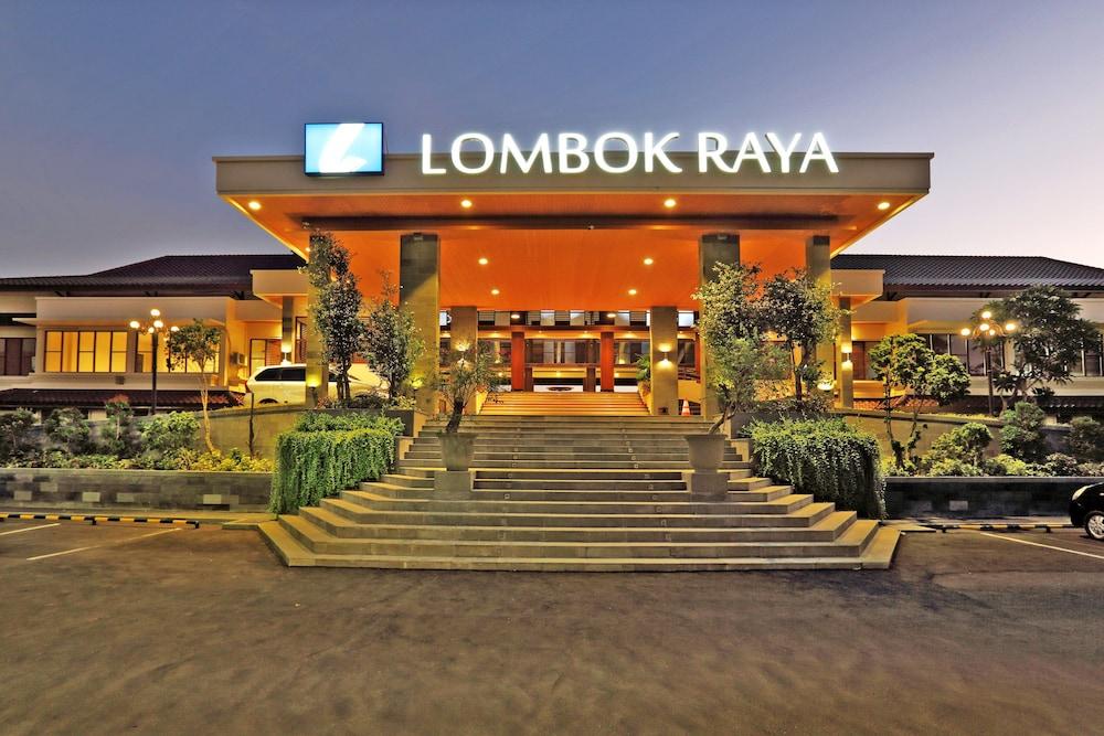 Lombok Raya Hotel Матарам Экстерьер фото